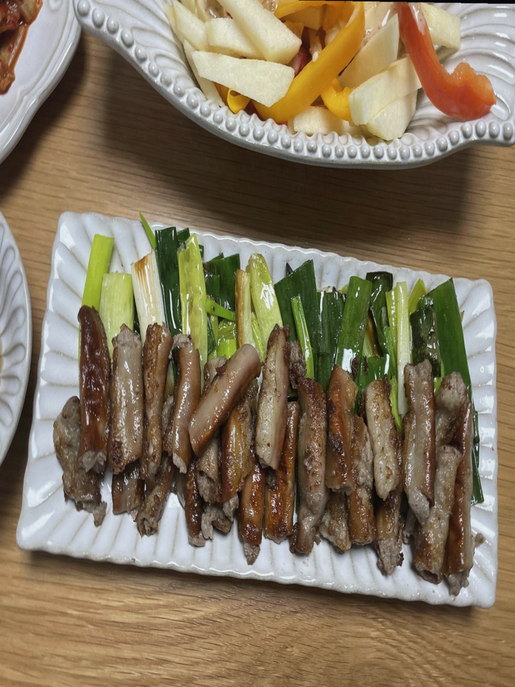  한우 곱창의 매력을 처음 느꼈어요! 밀킷 한우 곱창으로 캠핑 음식 완벽하게 구성