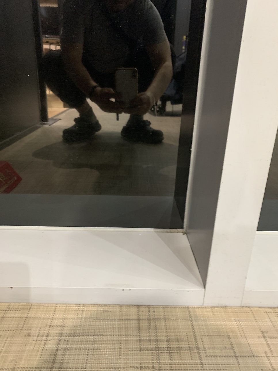 수원광교 배관설치 페어이중유리 구멍뚫기
