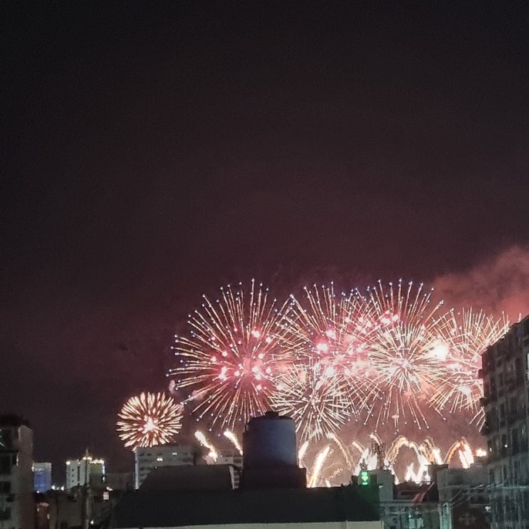  광안리 불꽃축제 모자씬