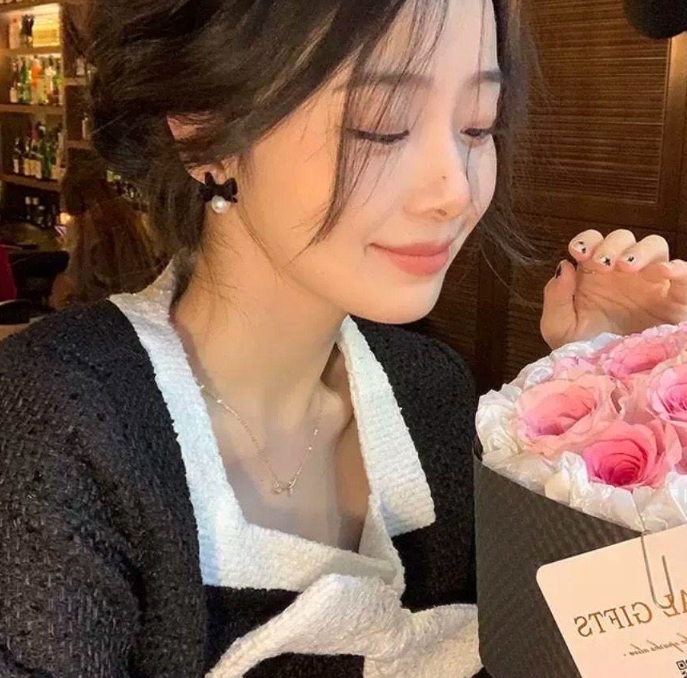  고급스런 우아함의 디테일! 데일리로 착용해도 좋은 여자 진주 귓볼 귀걸이 추천