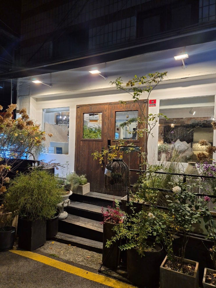  루프탑플라워 | 교대역꽃집 기념일 선물로 좋은 꽃다발 리뷰