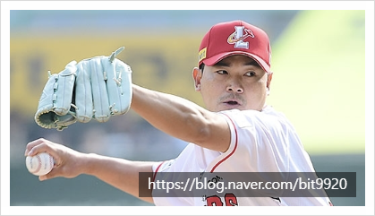 [KBO 뉴스] '<b>홀드</b>왕' <b>노경은</b>, SSG와 계약 협상 중…2+1년 옵션... 
