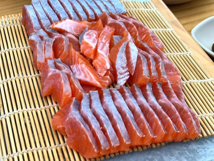  아는 사람만 가는 강원도 횡성 송어회 맛집 황금가지
