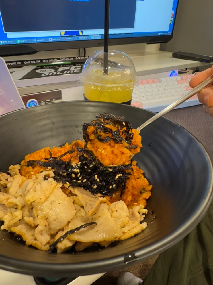  신사동 피시방 실내 데이트하기 딱 좋았던 옵티멈존PC카페 압구정점