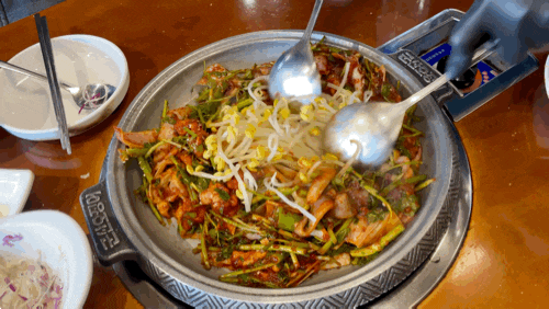  당산역 점심 맛집, 기분 좋게 매운 오삼불고기 군산오징어