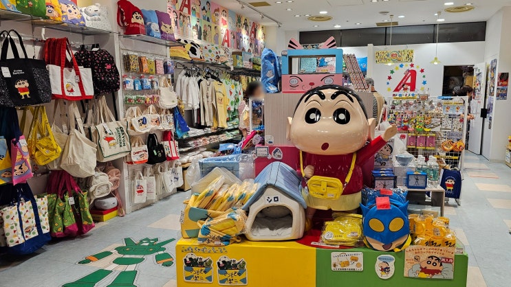  오사카 여행 가볼만한 곳 안 가면 아쉬운 헵파이브 애니메이션 쇼핑