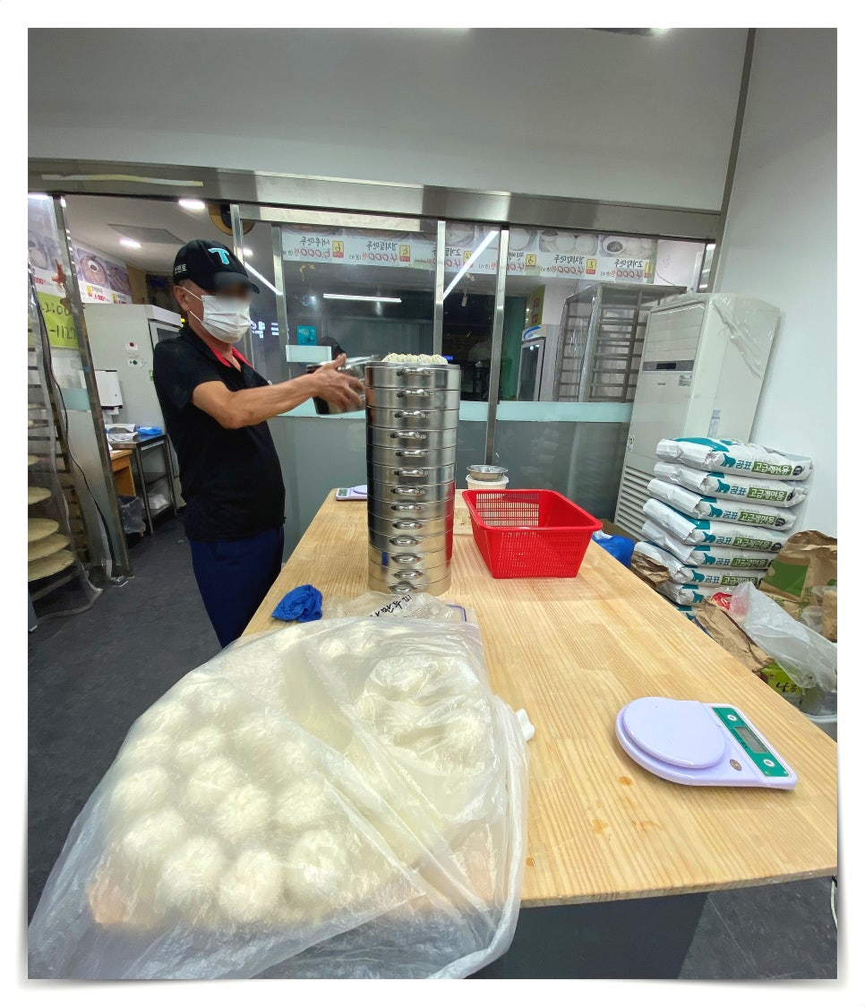 그럴만두 도산점 사진 6