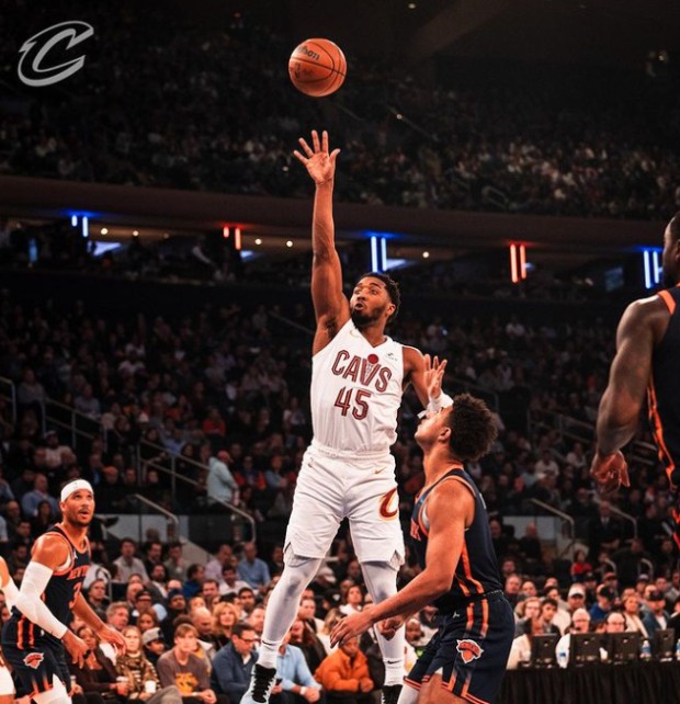 <b>클리블랜드</b> 캐벌리어스, <b>11연승</b> 신화! NBA를 뜨겁게 달구다