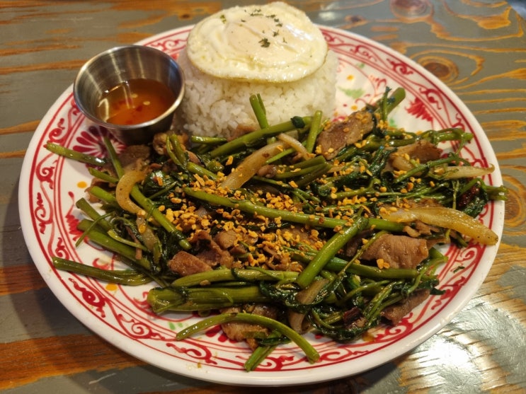  [서울 홍대입구역 맛집]  홍대에서 느낄 수 있는 가성비 좋은 맛집!! 베트남노상식당 연남직영점!!