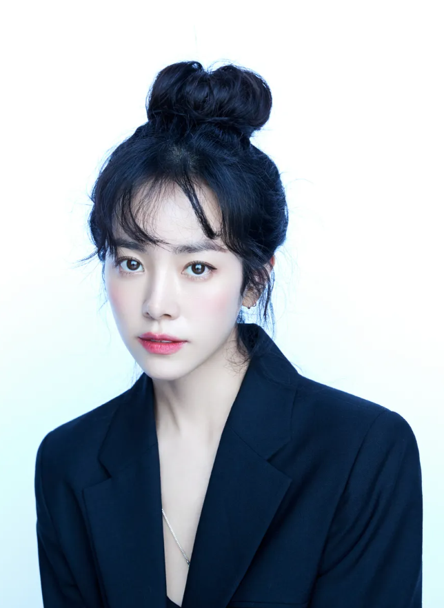  인사하는 사이 한지민 드라마 프로필 근황 고소장 제출