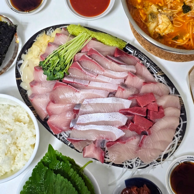  노량진 맛집 | 형제상회- 노량진 수산시장의 대기업 제철 방어 회집 추천
