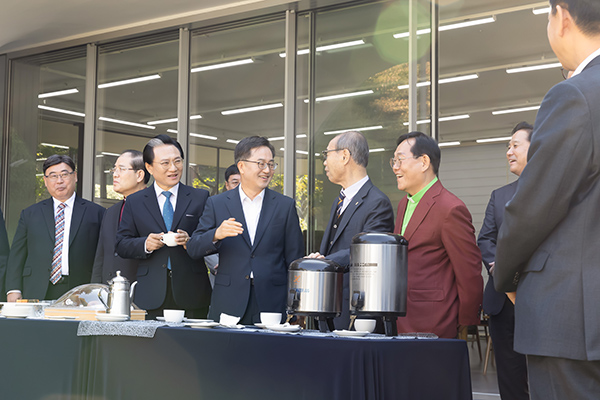 <b>김동연경기도</b>지사, <b>경기도기독교</b>총연합회 회원 초청. 종교계와... 