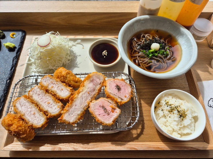  [부산 맛집] 덕천 혼밥하기 좋은 돈까스집, 수수하지만 굉장해, 수수굉