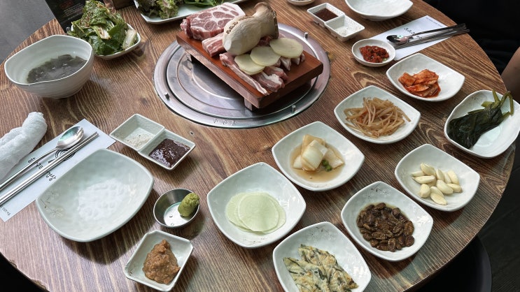  [부산/덕천] 고기가 맛있는 솔방울 참숯구이 전문점 "솔방구리 삼겹살" 추천 찐맛집