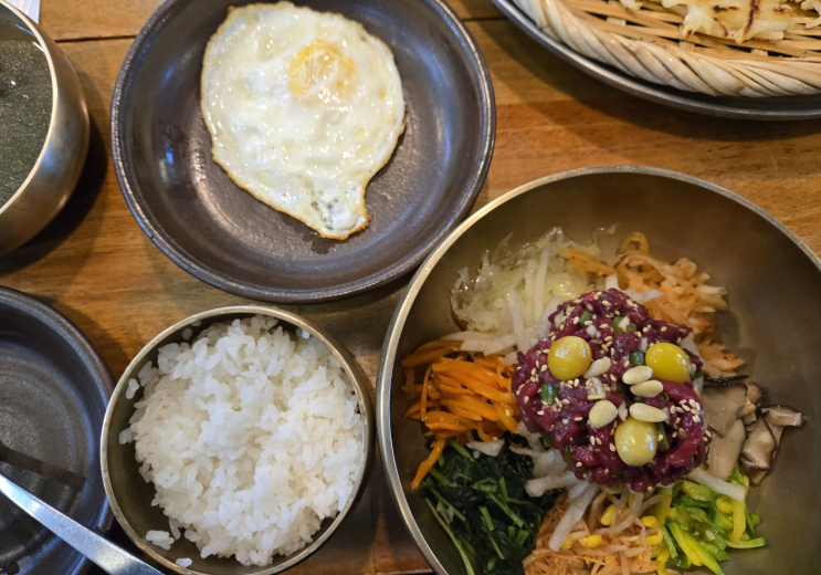  구미 동락공원 근처 칠곡 석적 맛집 동화연 육회비빔밥 한우국밥