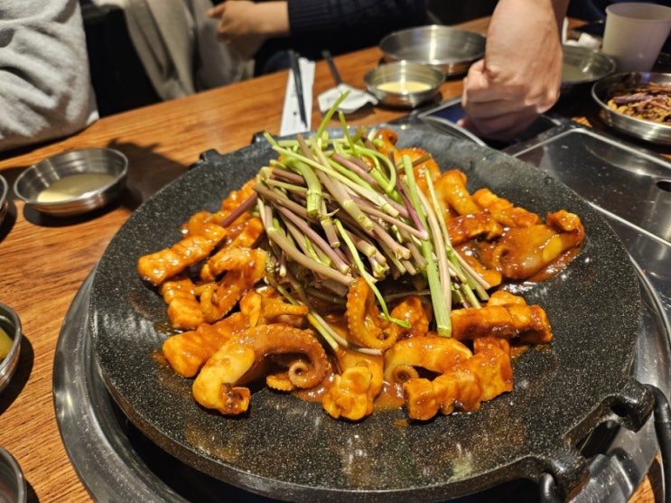  가산밥집 함석집 철판쭈꾸미에 나오는 특별함