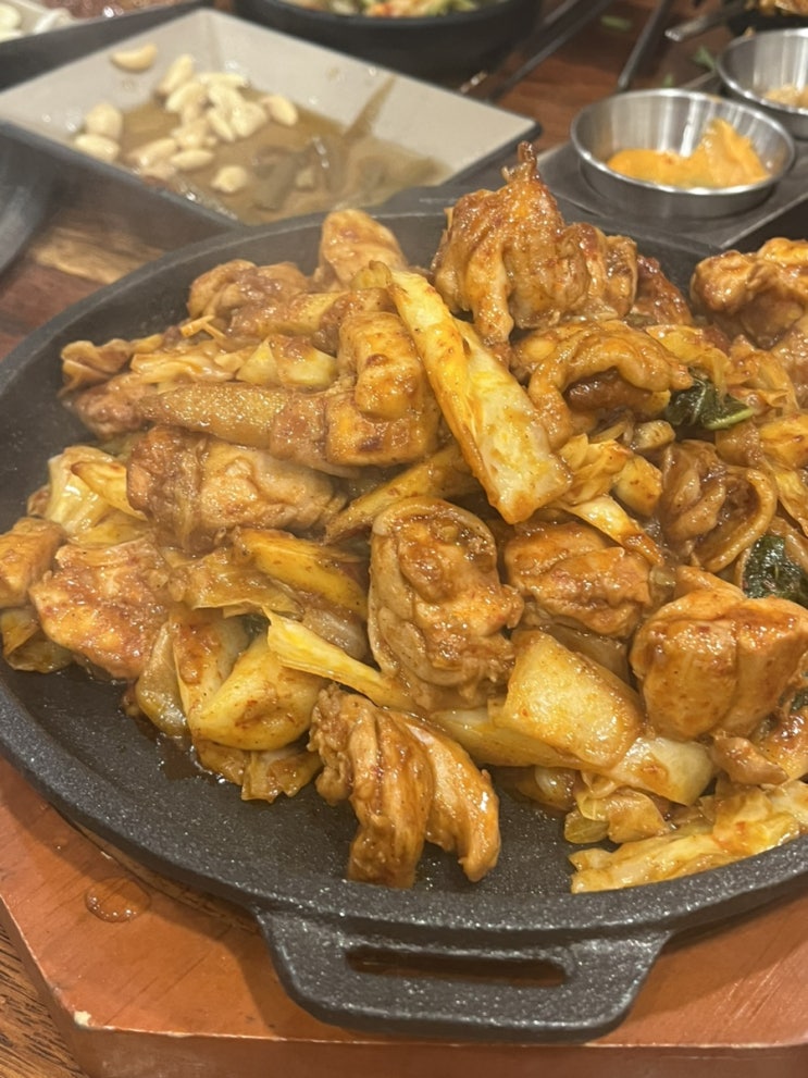  라비에벨cc, 베어크리크 등 춘천 골프장, 소노벨 비발디파크 근처 맛집 통나무집닭갈비 남춘천점:) 내돈내산 백종원 3대천왕맛집