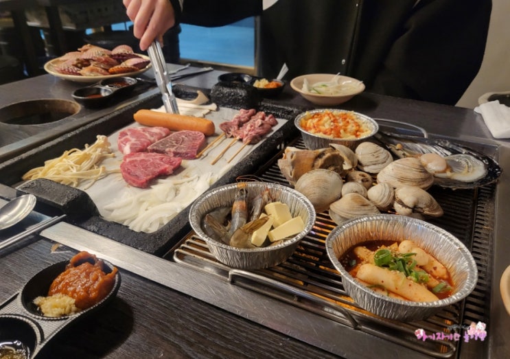  춘천 조개창고 :: 고기와 조개가 무한리필인 맛집