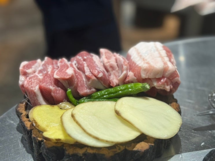  잠실 석촌호수 송리단길 줄서는 식당 맛집 본디