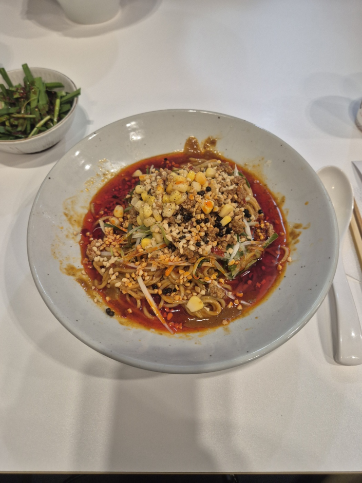  [강남구 역삼동] 왓쇼이켄 (타협 없이 화끈하고 강렬한 탄탄멘, 원래는 교카이돈코츠 맛집입니다만)