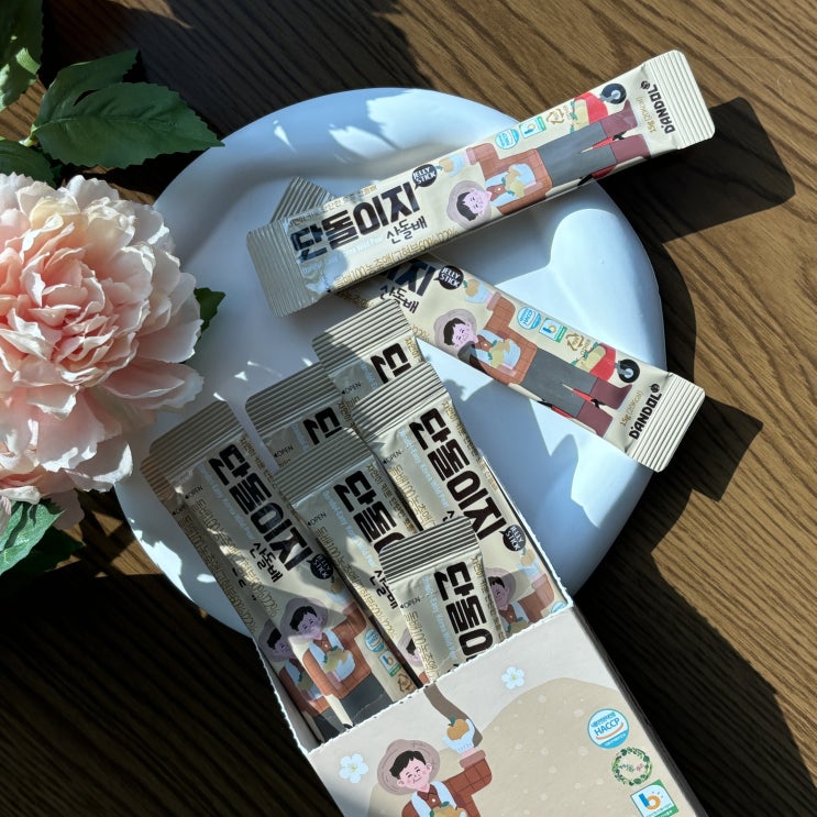  감기 비켜! 간편하고 건강한 이반촌농원 '단돌이지 산돌배 젤리스틱'