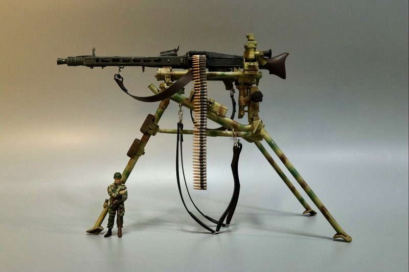 히틀러의 전기톱이란 별명이 붙은 mg42 기관총