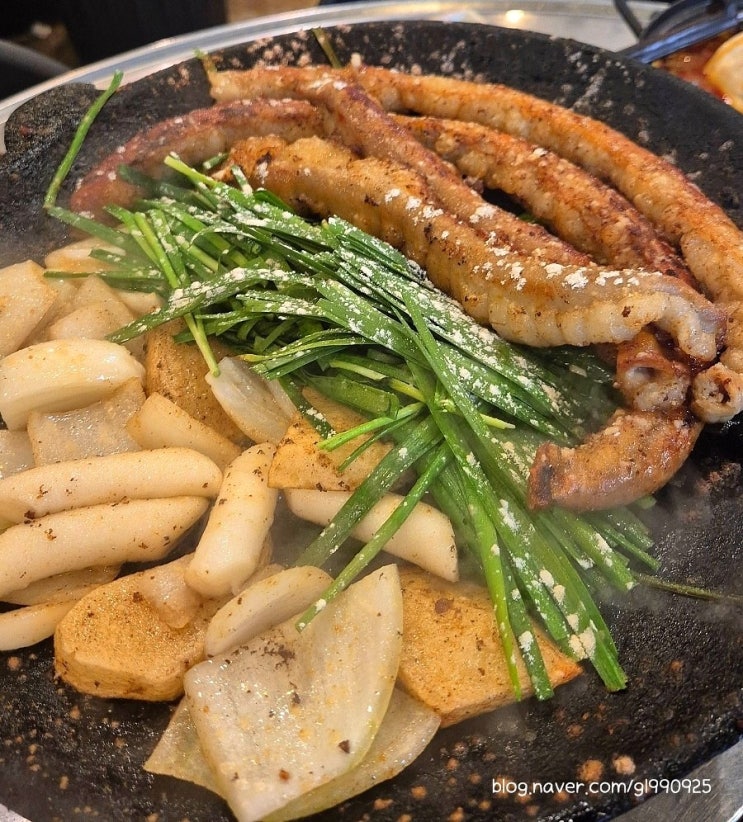  [서울 영등포] 마늘향이 가득한 마늘곱창 맛집/블루리본 레드리본 문래동 줄서는 식당 '곱 문래본점'