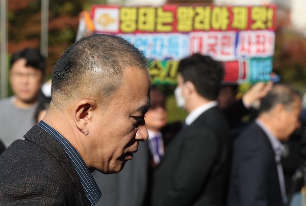 "명태균, <b>대통령</b> 부부 친분 과시해 돈받아"…<b>검찰</b> <b>구속</b>영장 적시