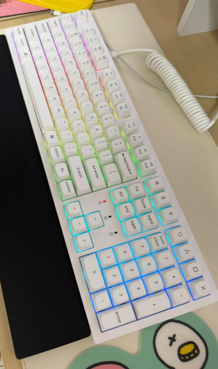  키크론 K10 Pro 저소음 갈축 애플 제품 호환 키보드로 아주 유용해