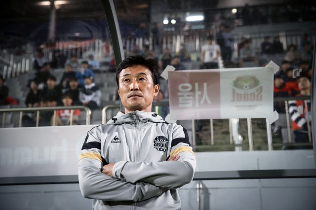 [루머] <b>경남FC</b> <b>이을용</b> <b>감독</b> 선임 임박.. 첫 정식 <b>감독</b> 도전