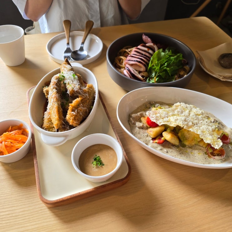  [일산/풍산/밤리단길] 퓨전 양식을 먹을 수 있는 밤리단길 맛집_우주방 밤리단길