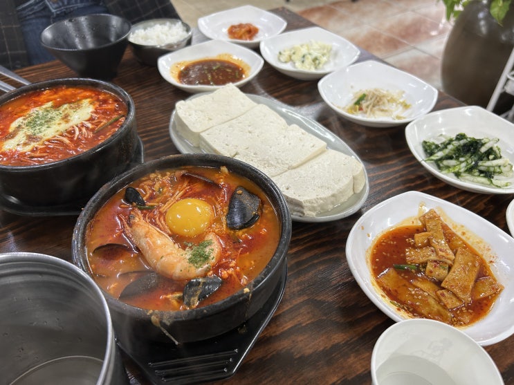  강릉 경포해변 앞에서 맛보는 핫플 맛집 <최일순짬뽕순두부> (짬뽕순두부, 치즈얼큰쫄면순두부, 모두부)