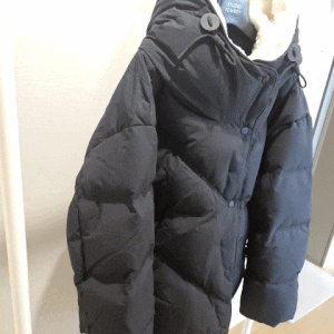 겨울 데일리 여성 패딩 추천 톰보이 덕다운 착샷