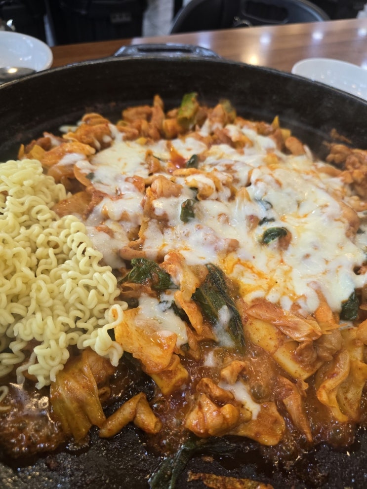  춘천옥닭갈비 ㅣ부천송내역 닭갈비맛집 철판닭갈비볶음 어떠세요