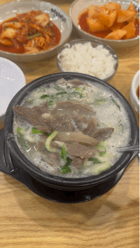  청라 맛집 - 고기가 한가득 들어있는 어리버리 소머리 국밥 청라 직영점