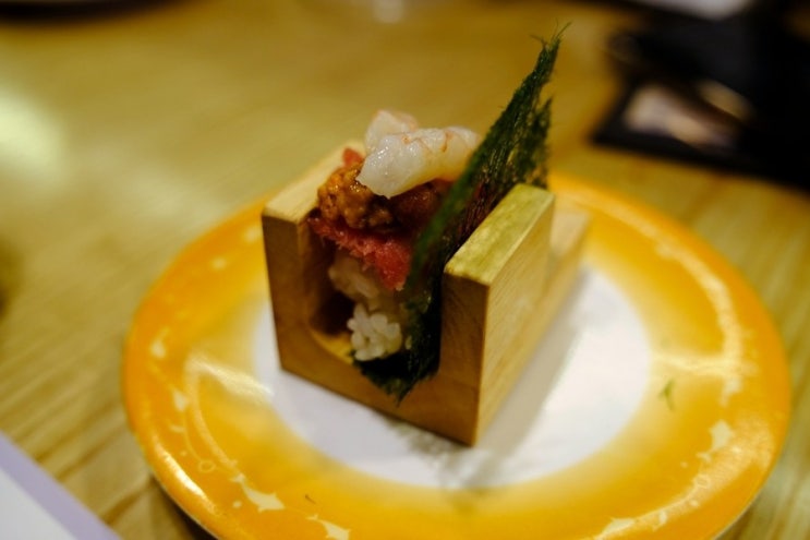  가성비 건대 초밥 맛집 쿠우쿠우 블루레일은 건대입구역 근처 일식집이라 저녁 먹기 좋아
