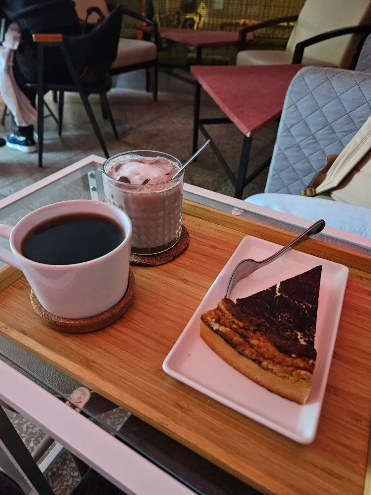  마포 맛집 <Liebhaber> 독일분들께서 운영하시는 치즈케익 맛집