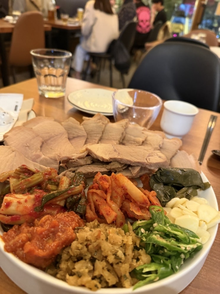  부모님과 품격 있는 한식을 즐길 수 있는 김포의 안주가, 깔끔한 분위기에 감동했어요!