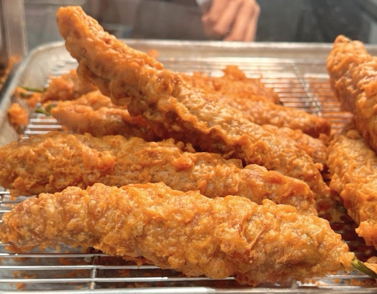  명동 맛집, 신세계백화점 본점 식당가에 위치한 우이락 고추튀김