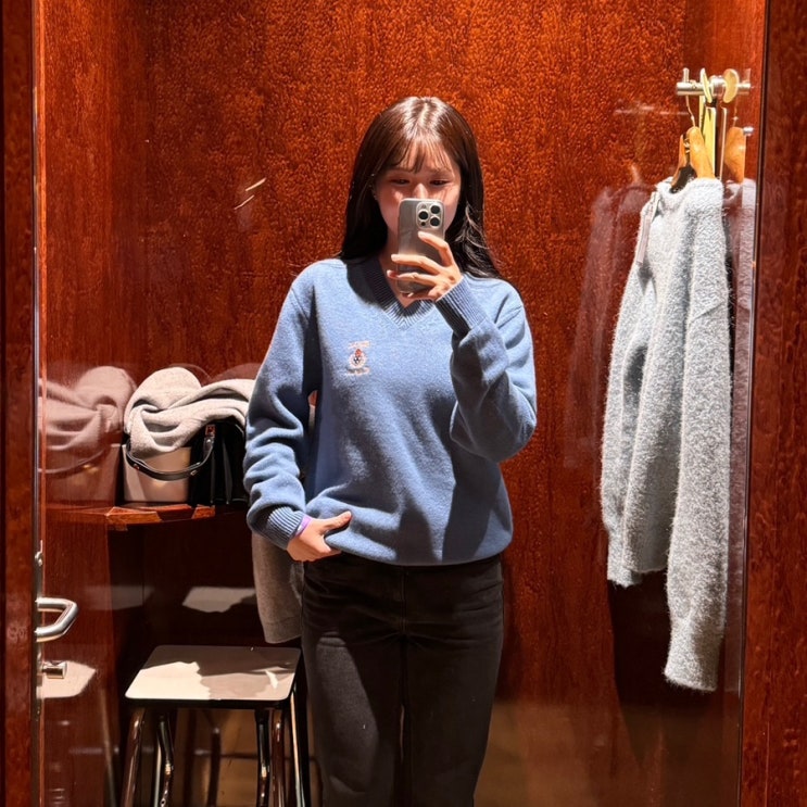  [헤리티지플로스] CHEST 7G MERINO WOOL V-NECK KNIT SKYBLUE 헤리티지플로스 니트