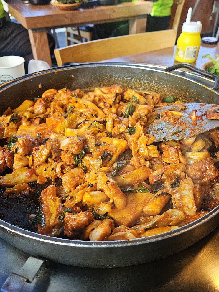  남이섬 철판닭갈비의 근본 힐링닭갈비 가평본점