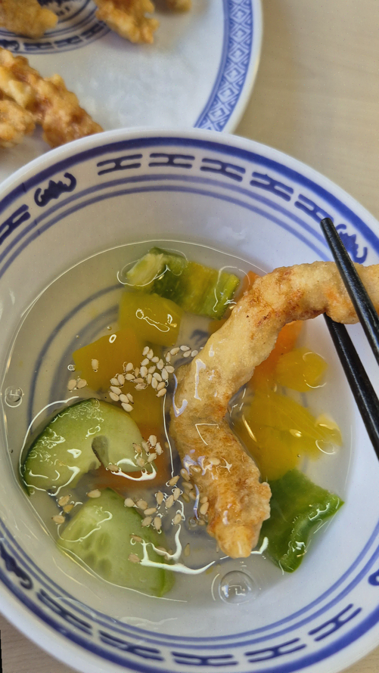  역전뚝배기짬뽕, 친구들과 유린기꼬치와 짜장면의 조화를 맛보다