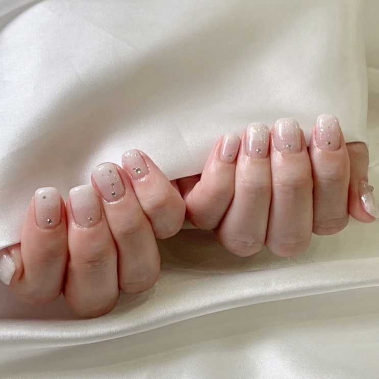 양산 물금 네일 예르나네일 여리한 웨딩네일 예쁨! 양산 물금 네일 예르나네일 여리한 웨딩네일 예쁨!