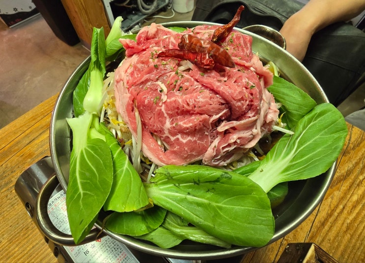  성신여대술집 막걸리무제한 수육 메밀막국수 '잘빠진메밀'