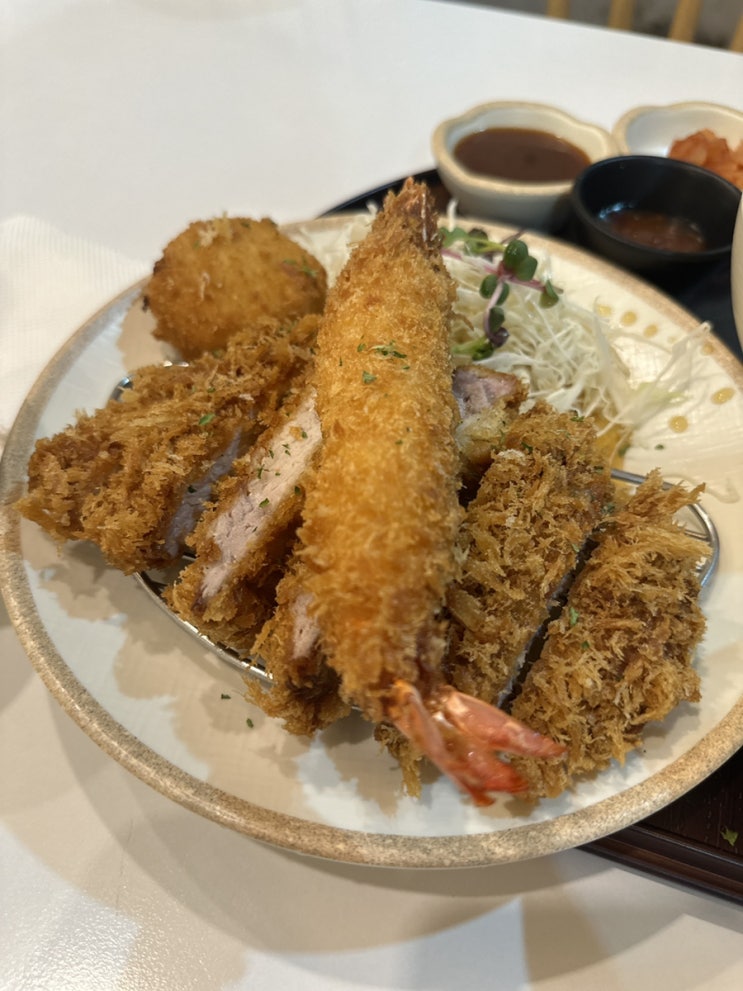  건대 돈까스 맛집 - 오레노카츠 건대점 쫄깃한 냉소바까지