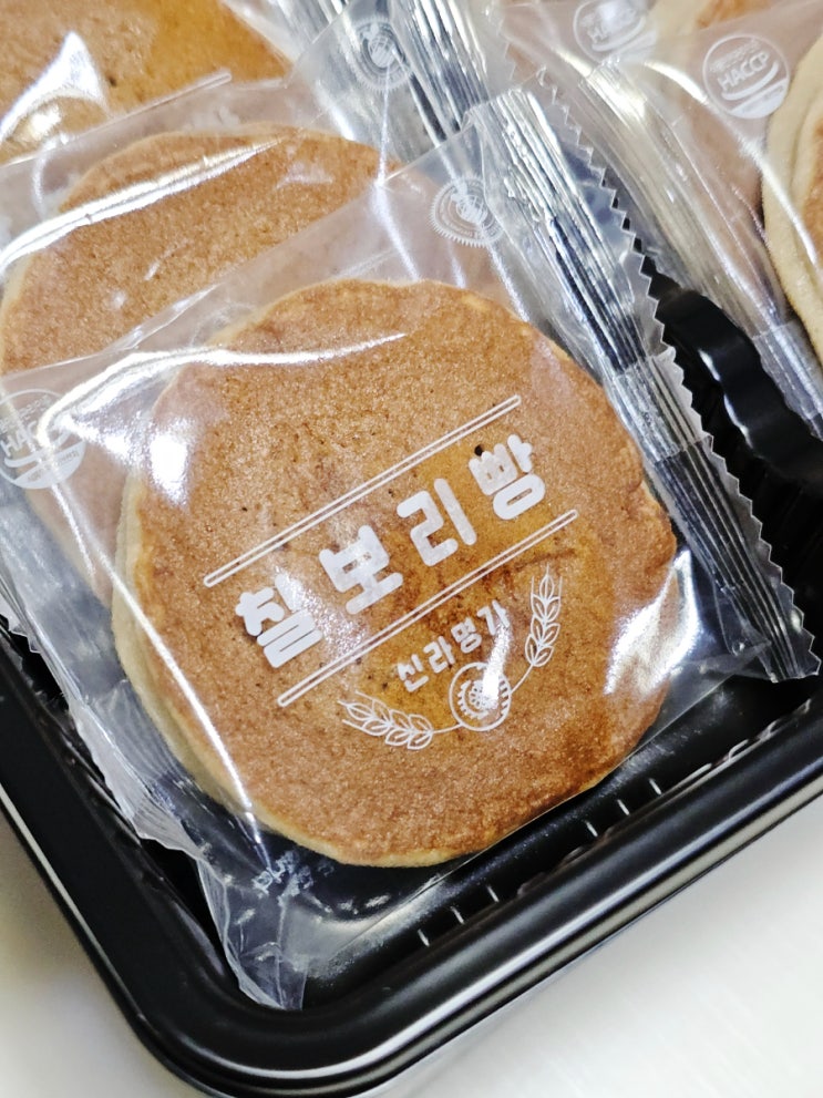 신라명과 찰보리빵 유통기한 칼로리 / 보들보들 촉촉 간식으로 좋아요!