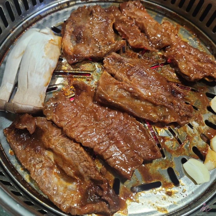  내돈내산 [대전 맛집] 연기나는마을 - 대전 태평동 돼지갈비 불갈비살이 맛있는 음식점
