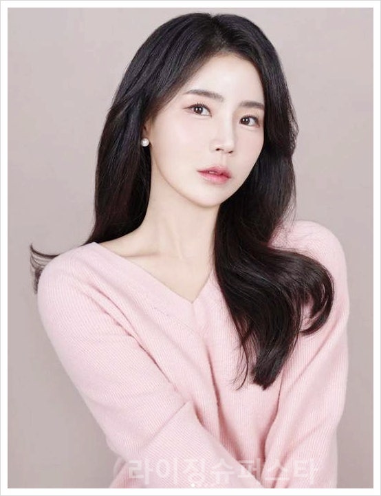  나는솔로 10기 영숙 미모 돌싱사계 나이 직업 공무원 행정6급 코 눈 전후사진 예뻐진 근황