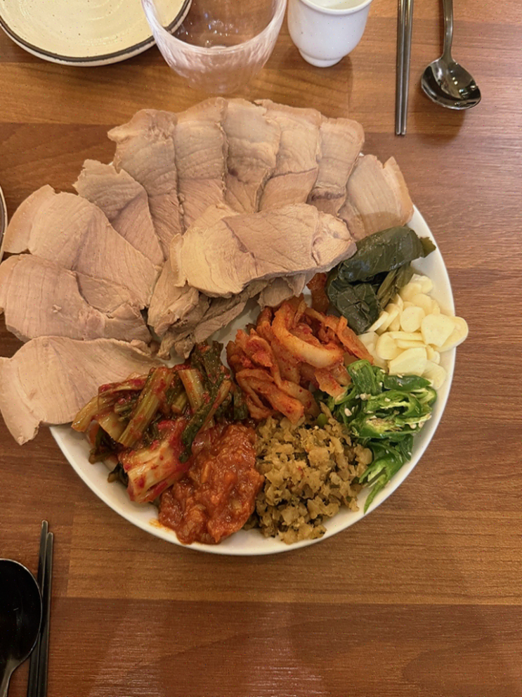  안주가 김포운양점, 넉넉한 주차공간과 감동적인 한식주점