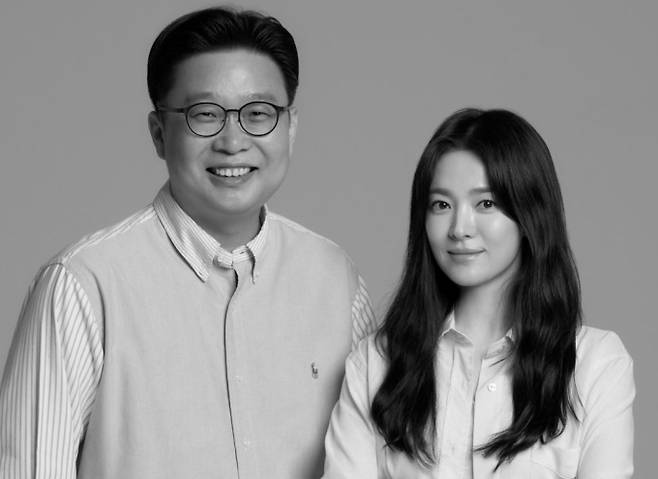 배우 <b>송혜교</b>와 서경덕... 여걸 <b>김마리아</b>' 영상 다국어로 제작... 